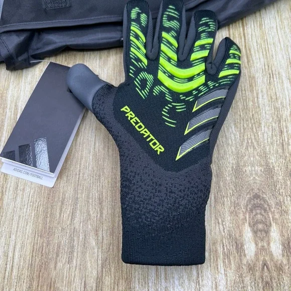 Adidas Predator Pro Goalkeeper Gloves Black Size 5 Soccer Football JJ3531 NEW